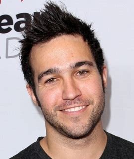 Pete Wentz Height, Weight, Body Measurements,。